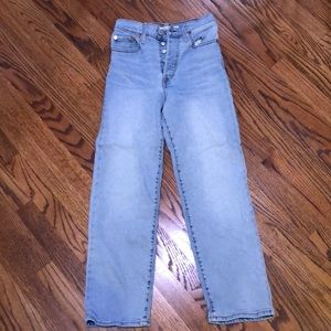 Levi’s rib cage straight jean